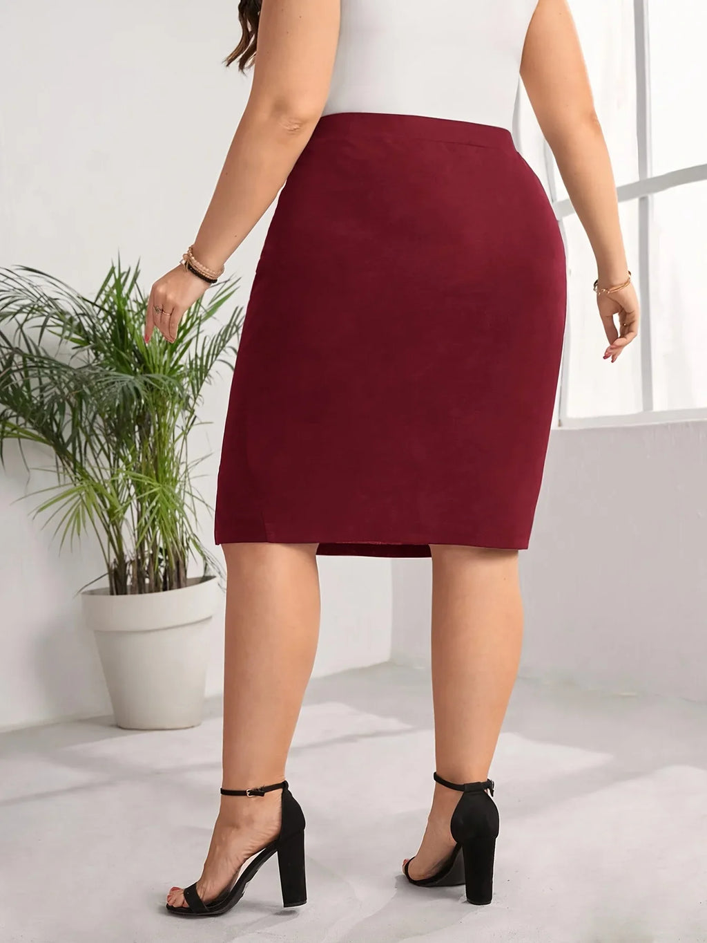Versatile Commuter Split Hem Skirt