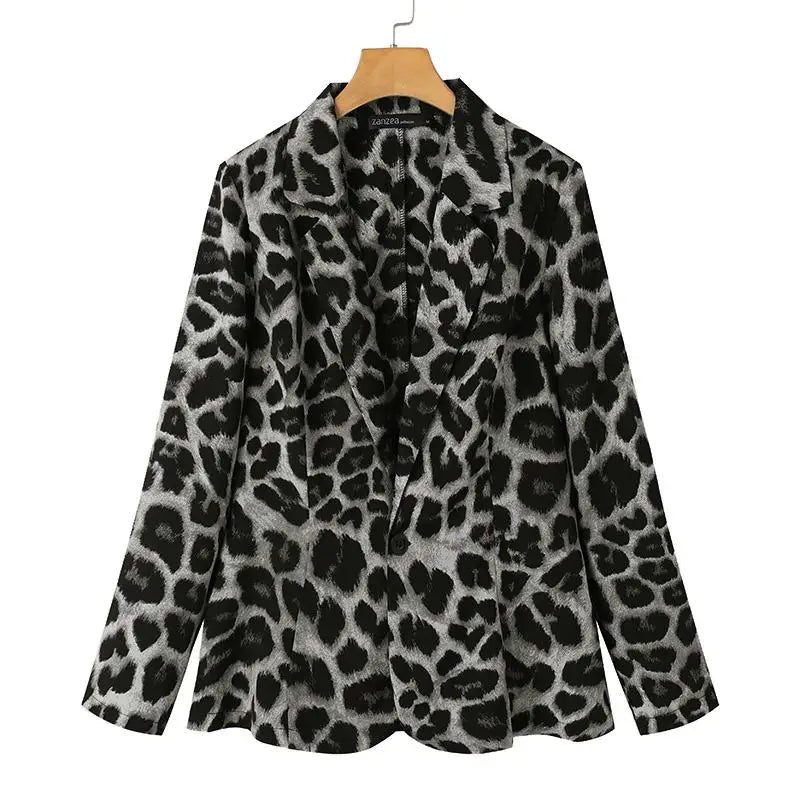 Curve Leopard Blazer