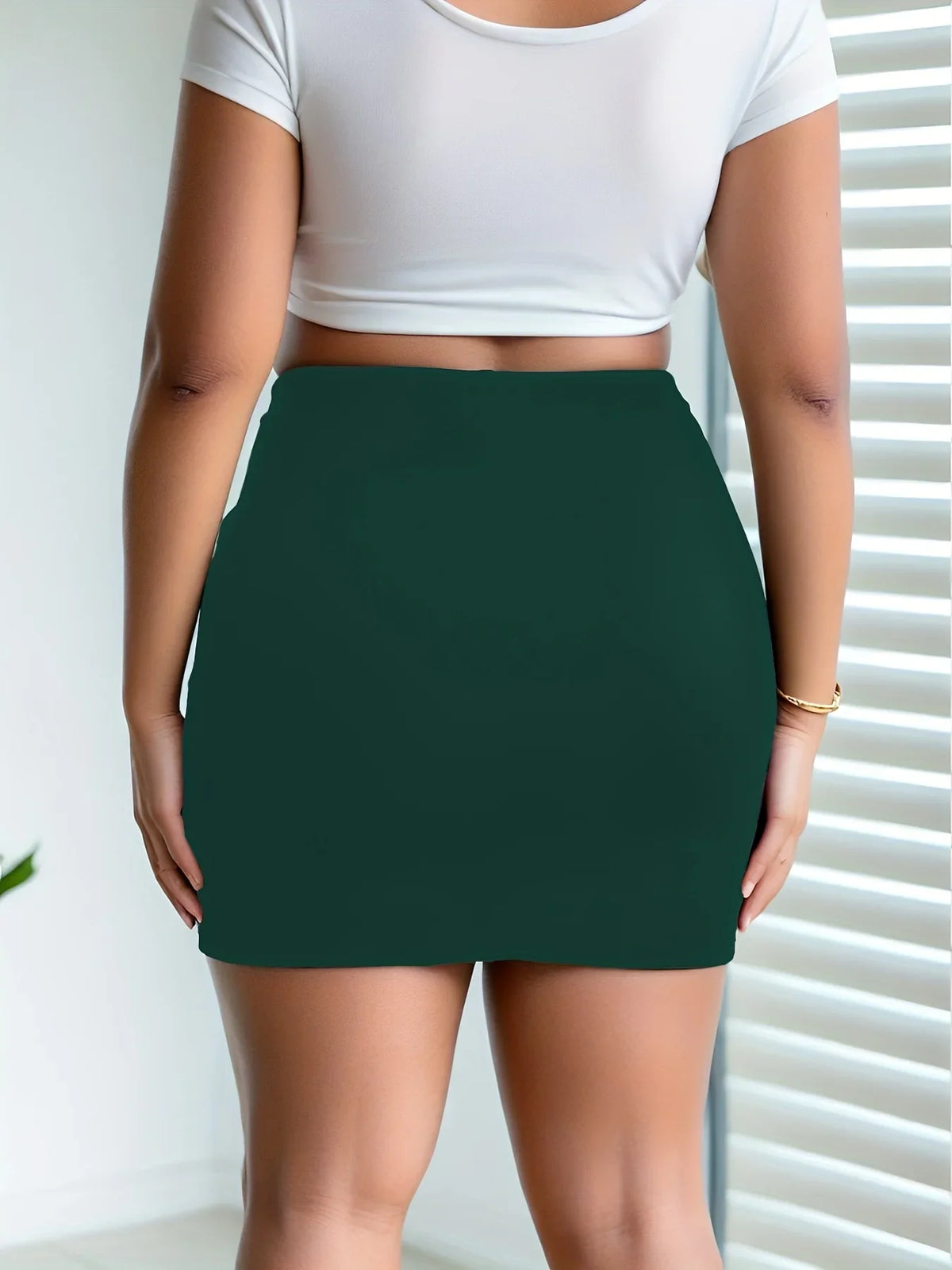 Curve Sculpt Side Slit Skirt