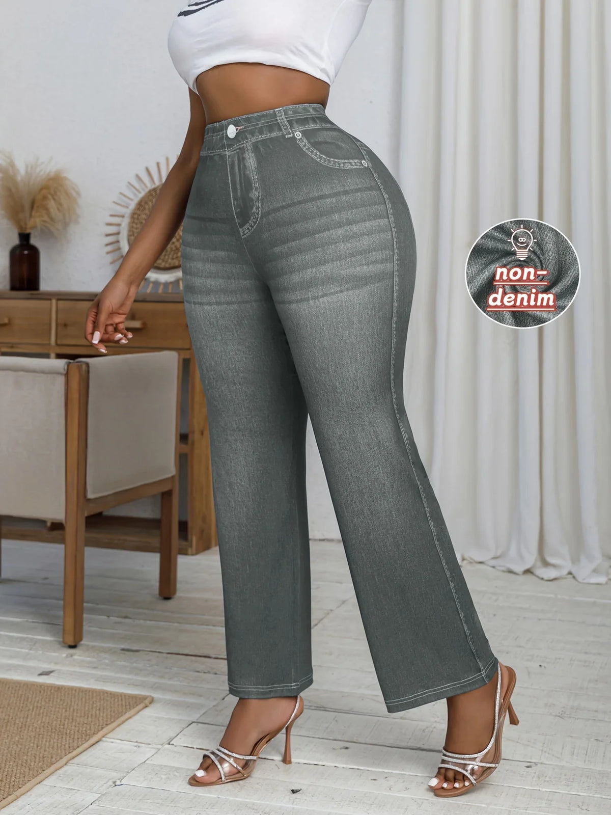 Trendy Wide-Leg Jeans for Full-Figured