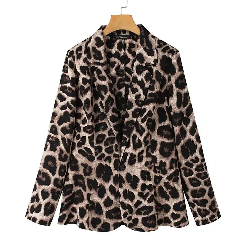 Curve Leopard Blazer